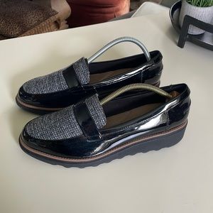 Ultimate comfort Clark’s black & grey patent leather shoes, size 10, like new!